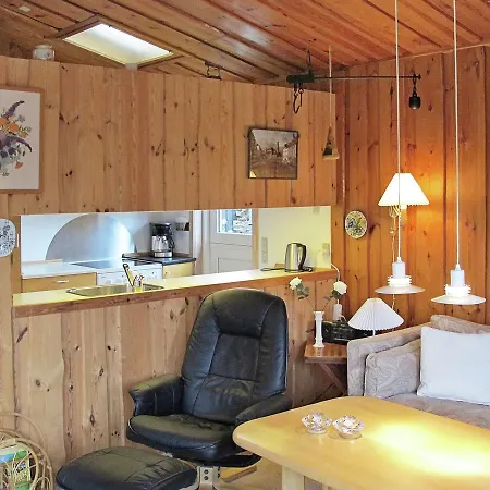 Two-bedroom Holiday In Vaeggerlose 22 Bøtø By